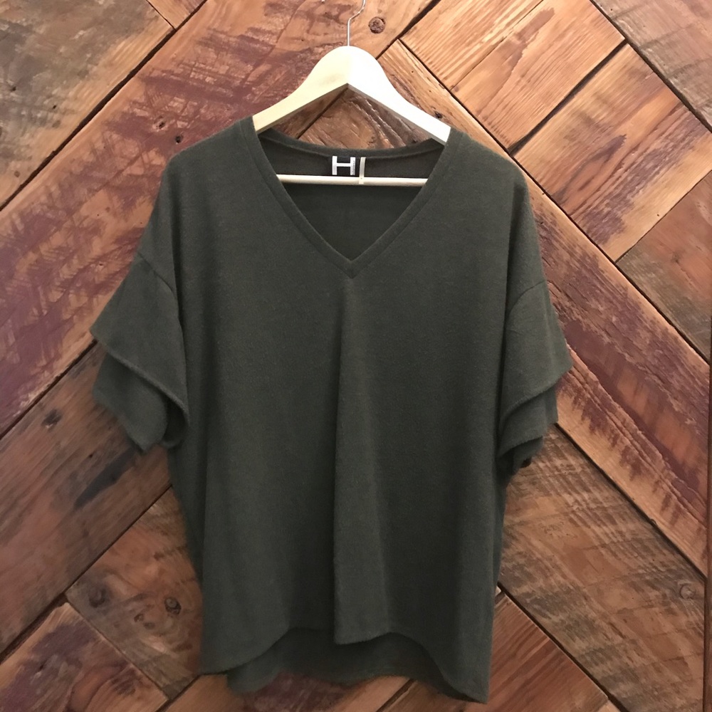 H by Bordeaux Forest Green Top Women’s Small